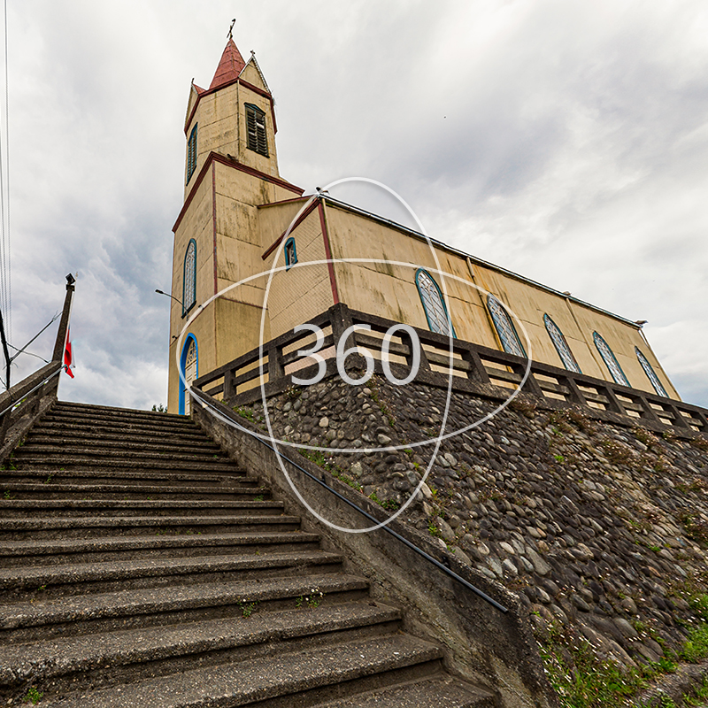 fotografía de la Iglesia de Puerto Octay con un ícono de 360 sobre ella que invita al recorrido virtual patrimonial